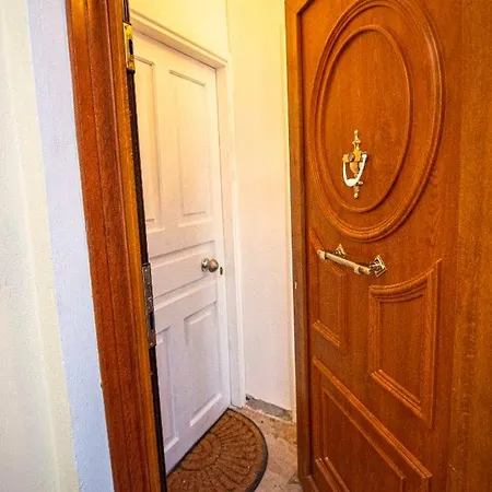 Corypho Apartment